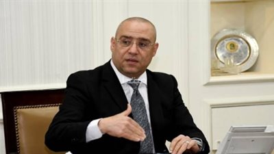 الإسكان: جارٍ تنفيذ 19 محطة لتحلية مياه البحر بطاقة إجمالية 375 ألف م۳ يوميًا