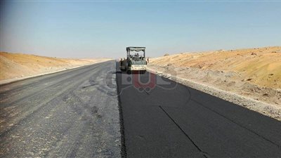 70 مليون جنيه تكلفة رصف 65 % من طريق أبو طرطور بالوادي الجديد