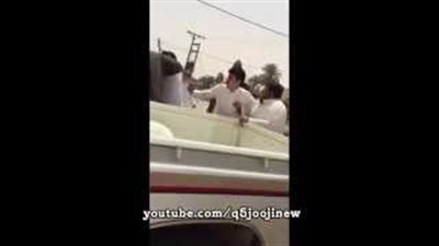 بالفيديو.. رجل أمن يفض مشاجرة بين المواطنين بطريقة غريبة في الشارع