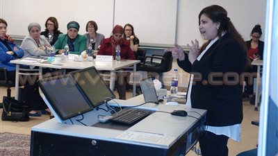 بالصور.. الجامعة الأمريكية تطلق برنامج تمكين المرأة من خلال البرلمان