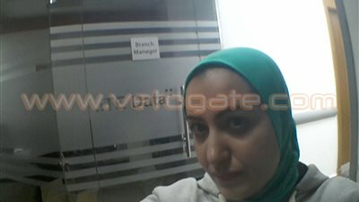 وزير الاتصالات يعتذر لمواطنة اعتصمت بفرع «تي داتا» في الإسكندرية