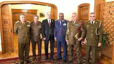 وصول المشير خليفة حفتر إلى مطار بنينا في بنغازي