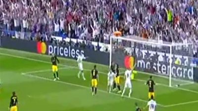 بالفيديو.. ريـال مدريد يتقدم على أتلتيكو بهدف في الشوط الأول