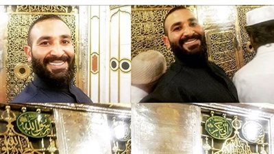 أحمد سعد ينشر صورته في المسجد النبوي