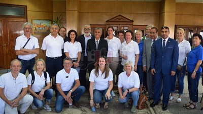 17 خبيرا طبيا هولنديا يزورون جامعة جنوب الوادي