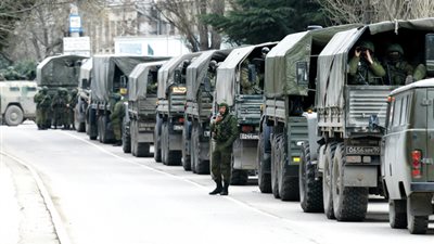 روسيا تضاعف قواتها على الحدود مع أوكرانيا
