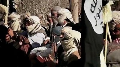 القاعدة يعلن إعدام 3 أشخاص بتهمه ممارسة السحر باليمن