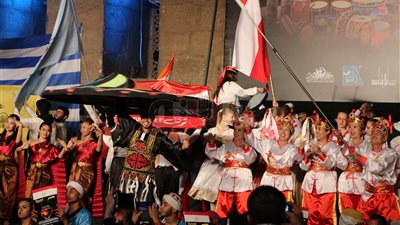 قلعة صلاح الدين تتجمل بعروض 20 دولة بختام مهرجان الطبول (فيديو)