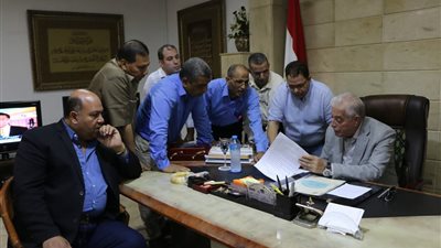 محافظ جنوب سيناء يصدق على زيادة مرتبات المتعاقدين