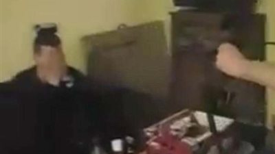 مخمور يصيب هدفا على رأس صديقه بالسهم (فيديو وصور)