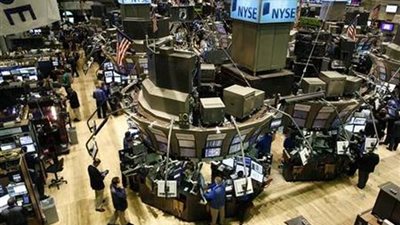 تراجع جماعي لمؤشرات البورصة الأمريكية مستهل التعاملات