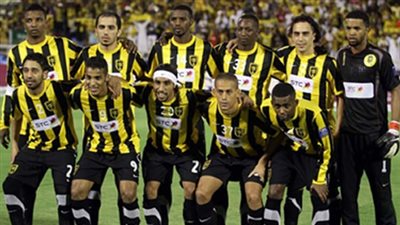 الاتحاد يسعى لمصالحة جماهيره على حساب الرجاء