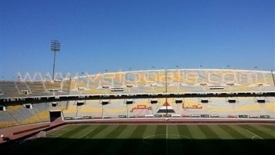 الأمن يمشط مدرجات برج العرب استعدادًا للقمة