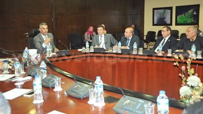 بالصور.. نواب شبرا الخيمة يلتقون وزير النقل