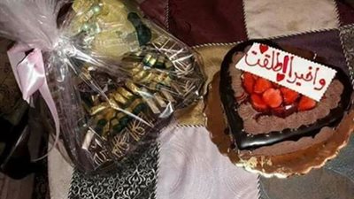 تصرف امرأة حصلت على الطلاق يثير ضجة على الإنترنت