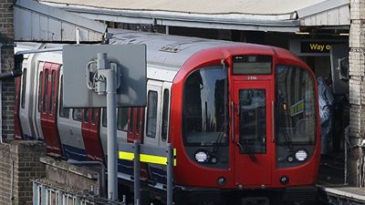 قطارات بريطانيا تدهس جثة رجل 300 مرة