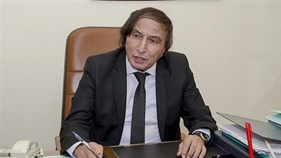 عبد اللطيف بو عشرين: العدو الصهيوني يسعى لحجب الأوضاع في فلسطين