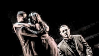 مناضل عنتر يقدم 3 عوالم موازية لـ«هاملت» بهوية مصرية