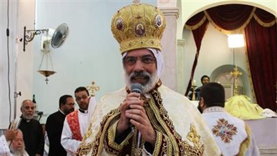 مطران كاثوليك سوهاج يزور كنيسة مارجرجس بساحل بطهطا