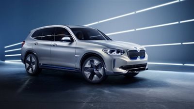 بى إم دبليو تبرز مدخل الشاحن الكهربائي بسيارتها (صور)