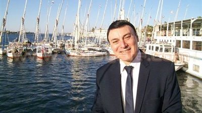 أحمد مختار يقدم دورة مجانية للتمثيل بـ«الأقصر للسينما الأفريقية»