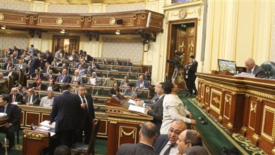 النواب يقر المتحف المصري كهيئة اقتصادية.. وعبد العال يعترض على الأنشطة الترفيهية