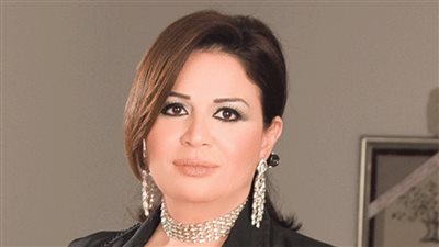 إلهام شاهين تستكمل تصوير 