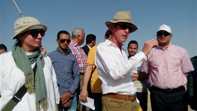 رئيس جامعة سوهاج وطلاب آثار يزورون منطقة أبيدوس (صور)