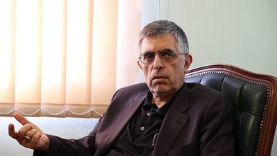 طهران تفتح تحقيقا مع رئيس حزب إصلاحي انتقد مقتل جنودها بسوريا