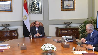 السيسي يتابع مستجدات التطوير الشامل لنظام التعليم الأساسي.. يؤكد على ضرورة الالتزام الكامل بالجداول الزمنية المقررة لتنفيذ العاصمة الإدارية والمدن الجديدة.. ويوجه بالاهتمام بمشروعات الإسكان