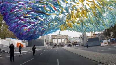 برلين تبدأ أسبوع الاحتفال بذكرى مرور 30 عاما على سقوط الجدار