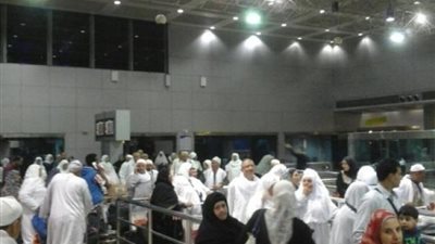 شركات الطيران الخاصة تسير 10 رحلات لنقل 1400 معتمر للأراضي المقدسة