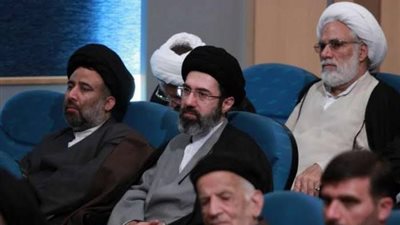 في ذكرى احتلال سفارتها.. واشنطن تفرض عقوبات على نجل خامنئي ورئاسة الجيش الإيراني