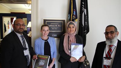 25 صورة ترصد مهمة آيات العرابي «القذرة» داخل الكونجرس