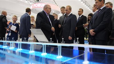 «بوتين» يدشن أطول جسر يربط بين روسيا والقرم