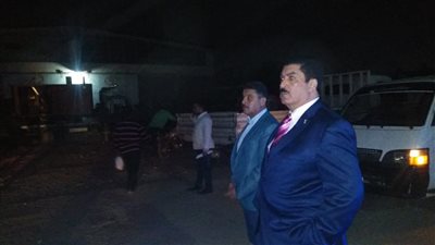 انهيار مصنع قليوب بالكامل نتيجة الحريق.. واستمرار عمليات الإطفاء