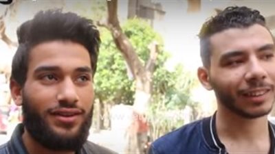 بالفيديو.. مواطنون عن هدية عيد الأم: «لو مجبتش لحماتي هتطين عيشتي»