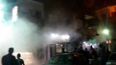 بالصور.. إخماد حريق بعقار سكني في منيا القمح بالشرقية