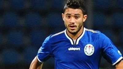 ياسر إبراهيم يشارك في تدريبات سموحة استعدادا لمواجهة أسوان