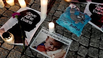 وفاة الطفل إيفانز «ملاك الطفولة» في بريطانيا