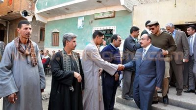 بالصور.. محافظ القليوبية يقدم واجب العزاء في شهيدي رفح