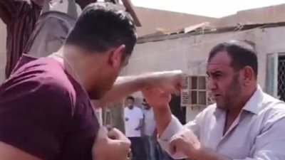 بالفيديو..محمد لطفي يدرب أمير كرارة على الملاكمة بكواليس «كلبش»