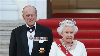 قلق بسبب دعوة الملكة إليزابيث أسرتها لاجتماع طارئ في باكنجهام