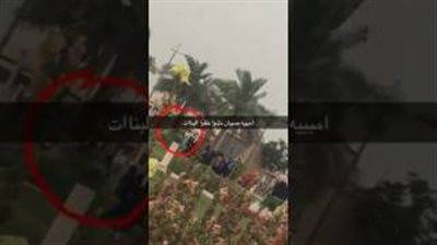 بالفيديو.. شباب يعتدون على طالبات معهد تجاري بالكويت