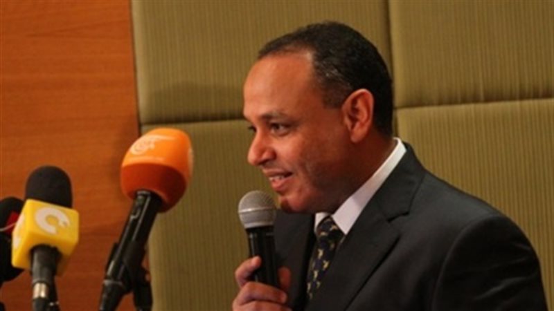  الدكتور محمود صقر