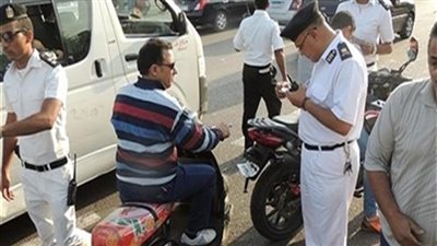 تحرير1357 مخالفة وحجز 4 مركبات توك توك في الجيزة