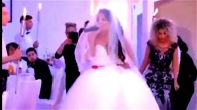 بالفيديو.. عروس تصيب زوجها بالصدمة أمام «المعازيم»