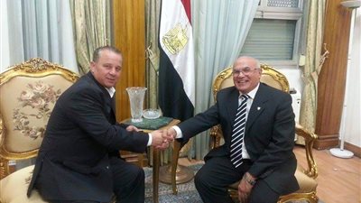 بالصور..شوقي غريب مديرًا فنيًا للإنتاج الحربي