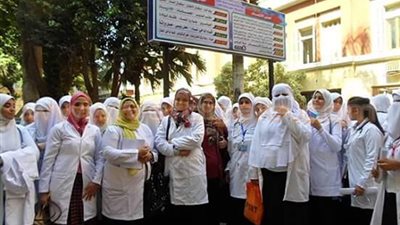 مستشفى الجلاء بالقاهرة ينظم دورات تدريبية لطلبة «تمريض الفيوم»