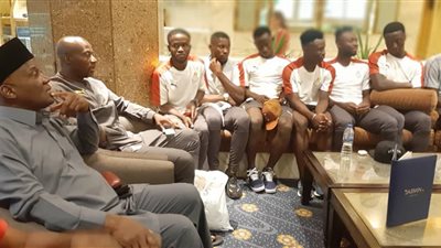 سفير غانا بمصر يستقبل منتخب بلاده قبل أمم أفريقيا